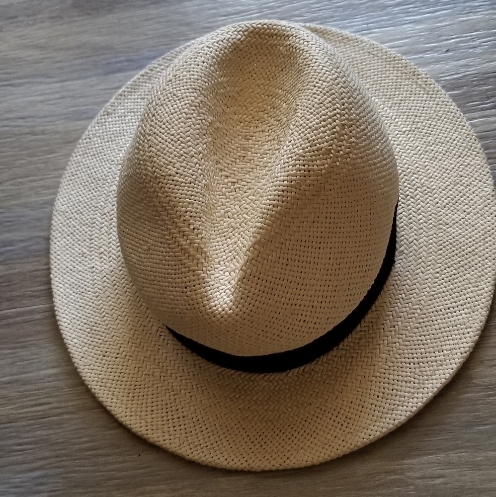 Gap Hat - image 2
